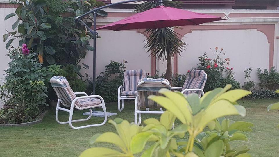 Royal Emirates Residence Abbottabad Exterior photo