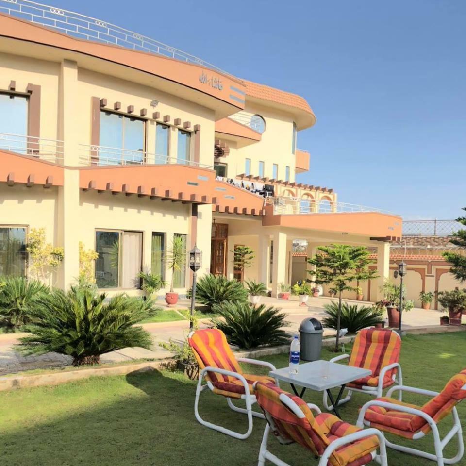 Royal Emirates Residence Abbottabad Exterior photo