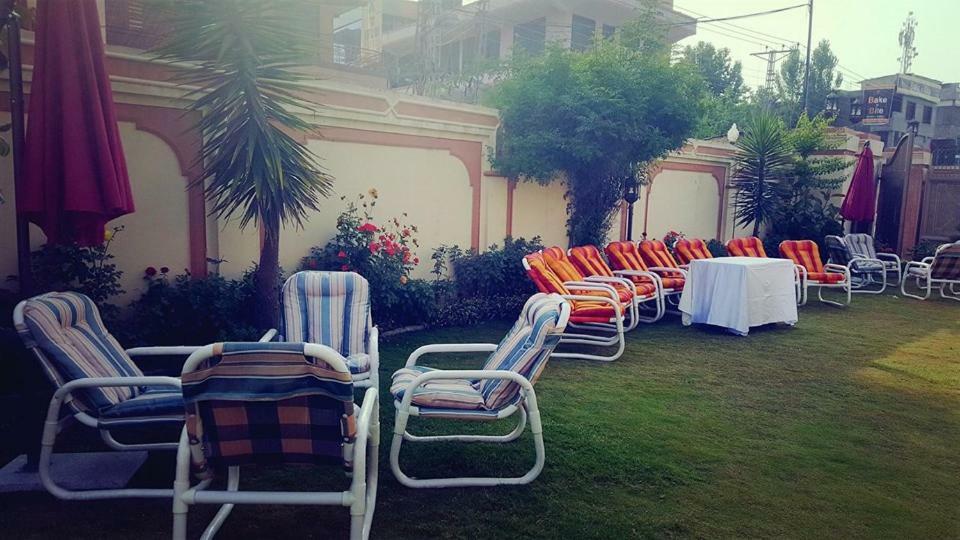 Royal Emirates Residence Abbottabad Exterior photo